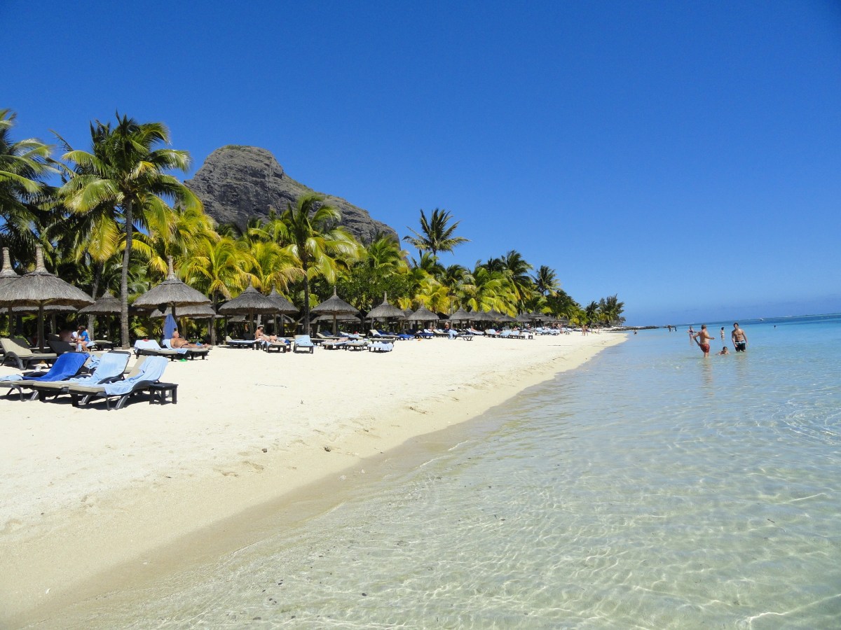 DISCOVER THE BEST BEACH OF MAURITIUS AND HOW TO GET TO LE&nbsp;MORNE