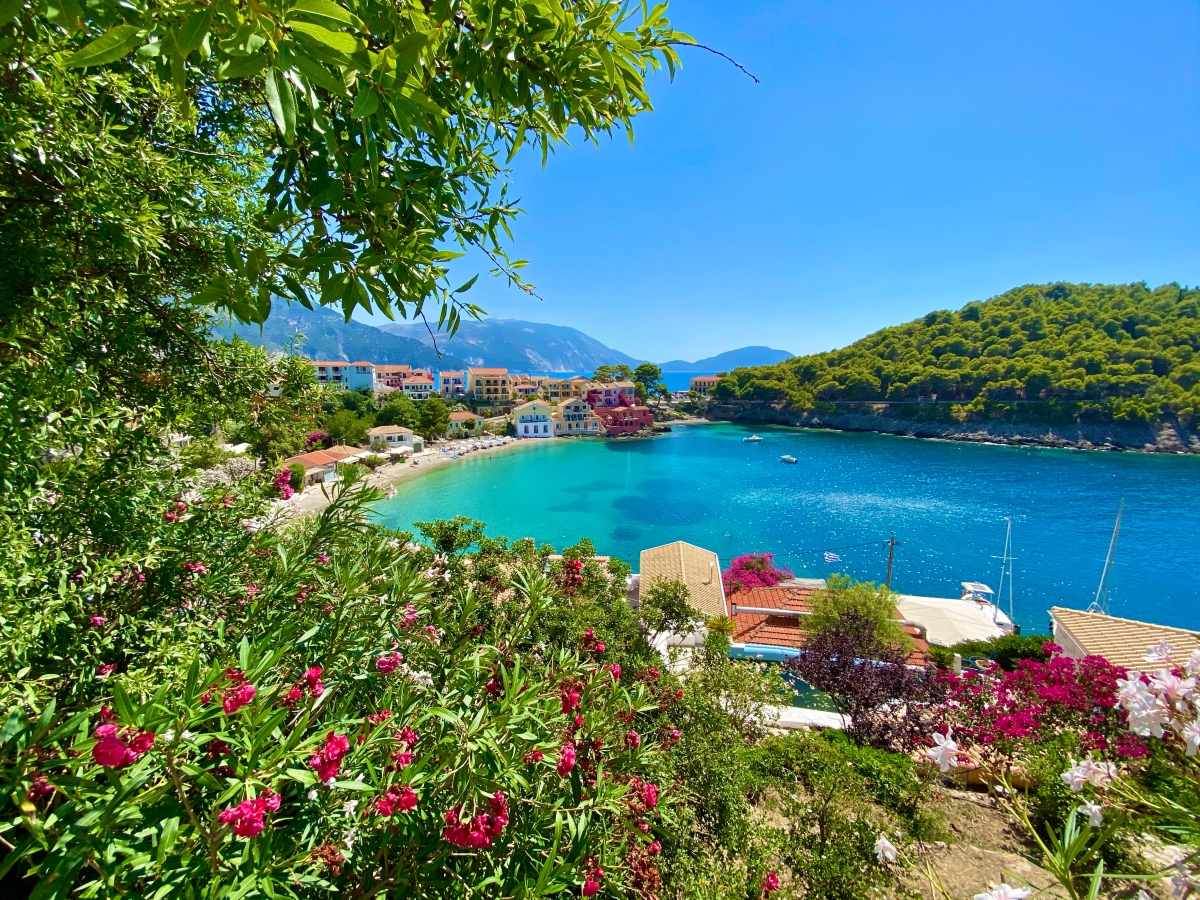 THE ULTIMATE TOP 10 ATTRACTIONS IN KEFALONIA WITH A QUICK TRAVEL GUIDE